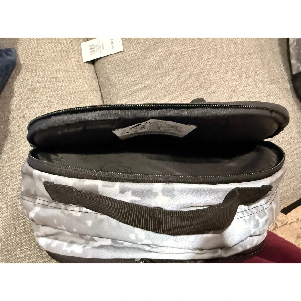 JanSport Inbound Pack FX Reflective Camo Backpack Grey JS0A86E574R 25L New